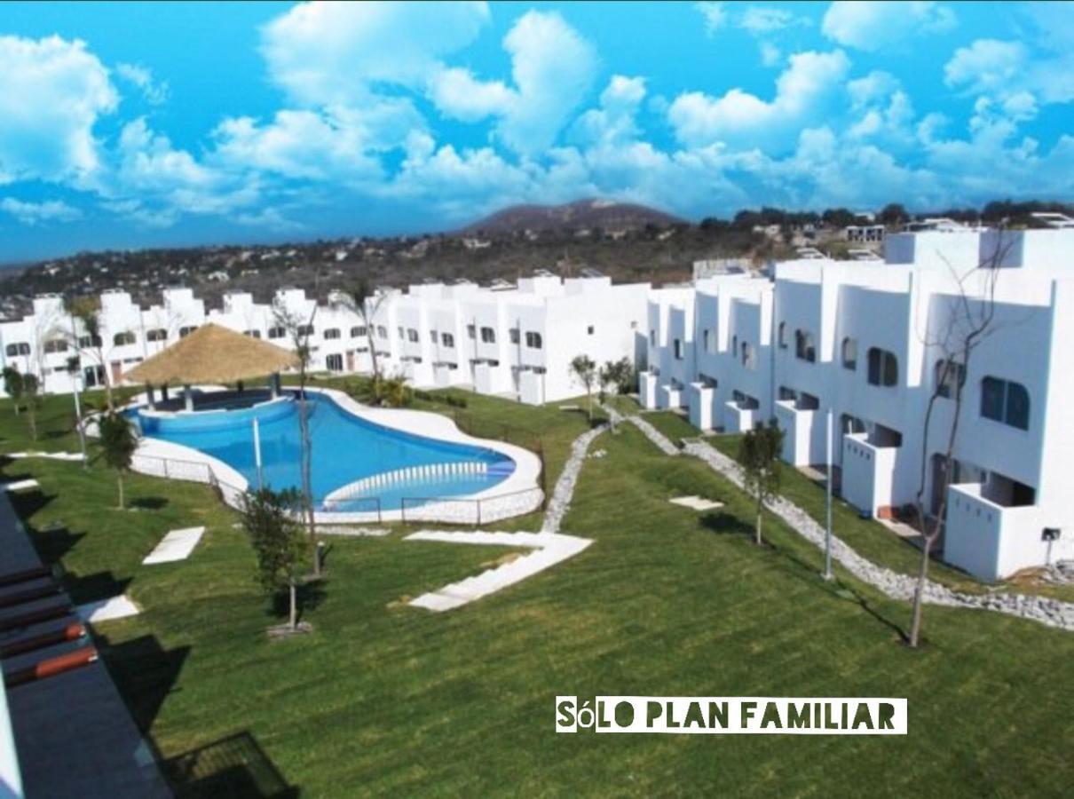 Bonita Casa En Condominio Con Alberca Y Acceso Al Lago テケスキテンゴ エクステリア 写真